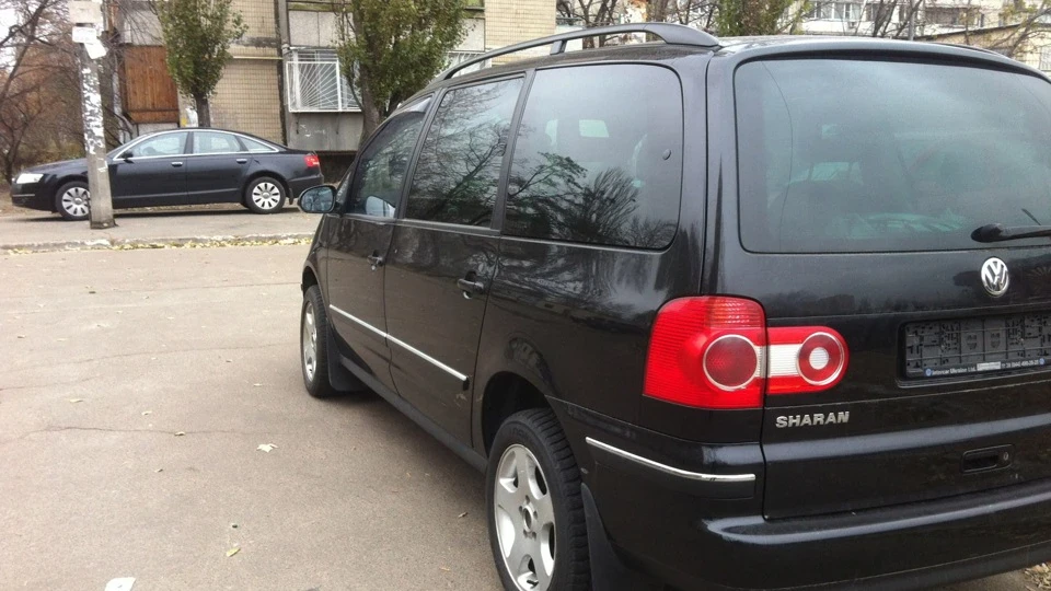 Volkswagen Sharan TurboWagen 2