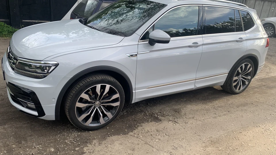 Volkswagen Tiguan 2.0 T R Line SEL Premium