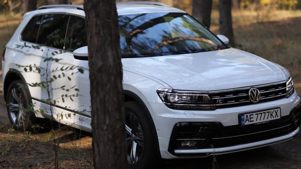 Volkswagen Tiguan 2.0 TDI R-Line 2