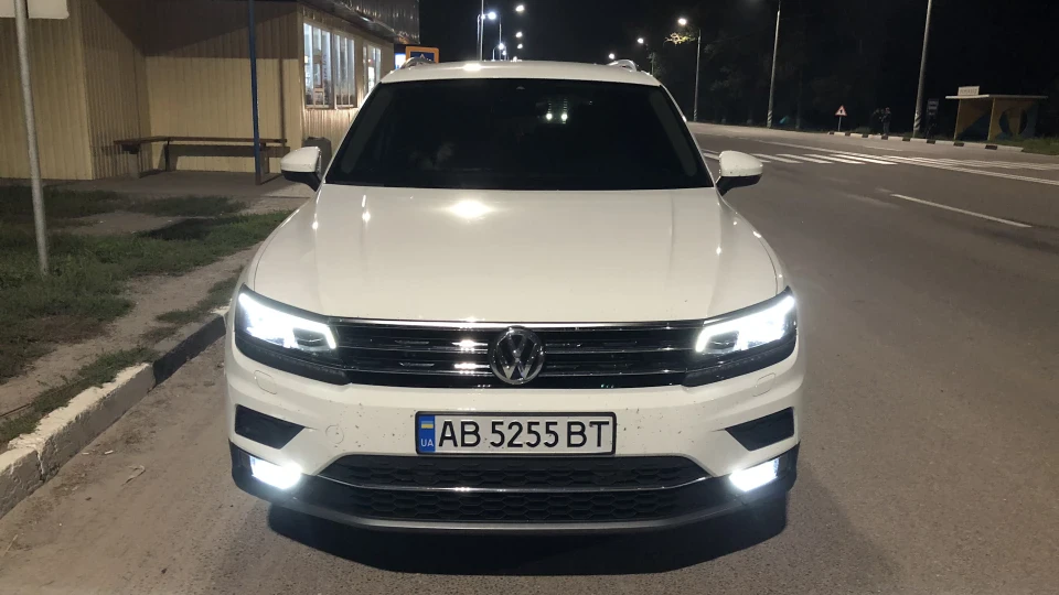 Volkswagen Tiguan 2.0 TSI 180л.с. R20 2