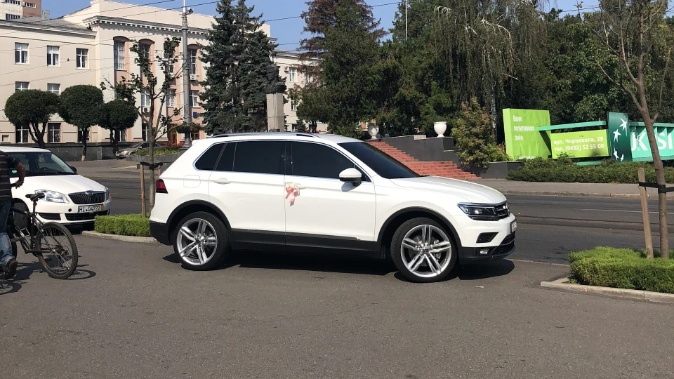Volkswagen Tiguan 2.0 TSI 180л.с. R20 4