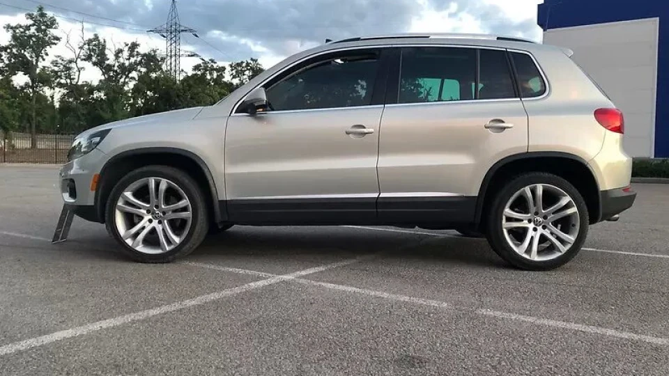 Volkswagen Tiguan 2.0 TSI American bullet 2