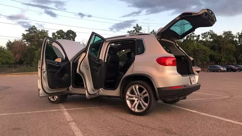 Volkswagen Tiguan 2.0 TSI American bullet 3