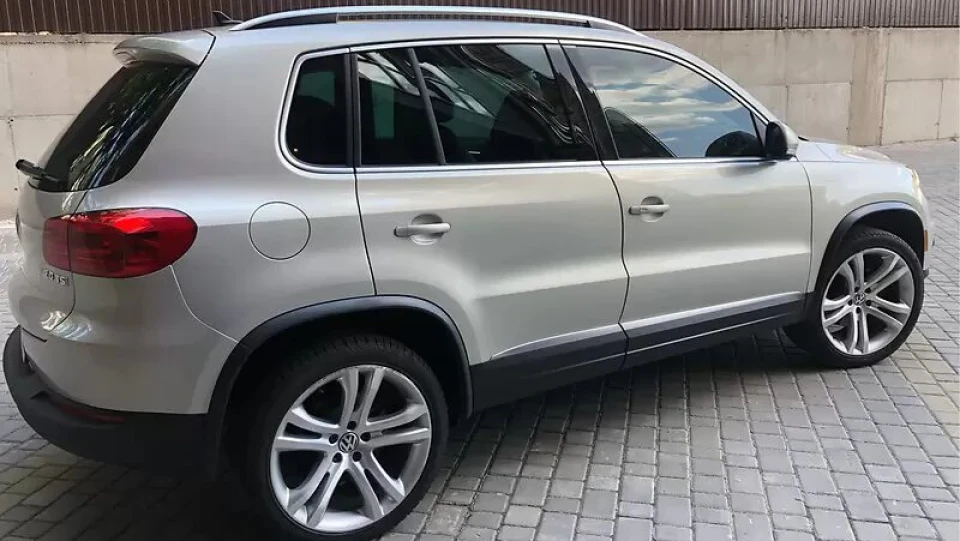 Volkswagen Tiguan 2.0 TSI American bullet 4