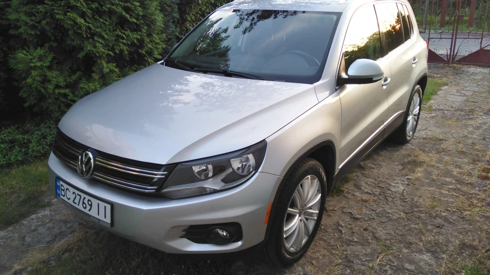Volkswagen Tiguan 2.0 TSI Silver Cross 4