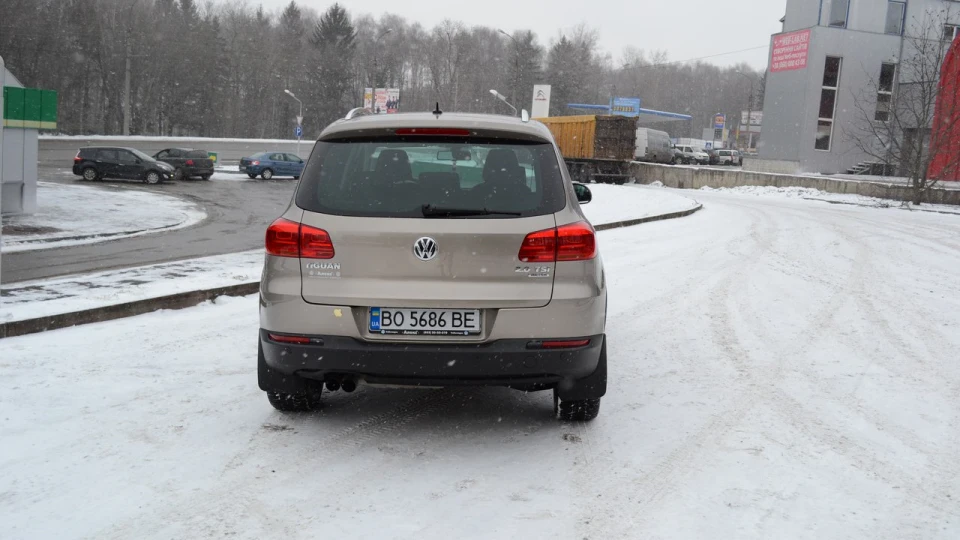Volkswagen Tiguan 2.0 tsi 3