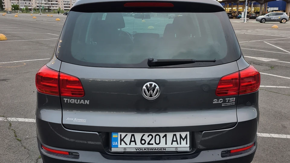 Volkswagen Tiguan 2,0 турбо-амер