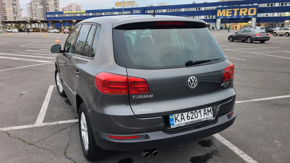 Volkswagen Tiguan 2,0 турбо-амер 2