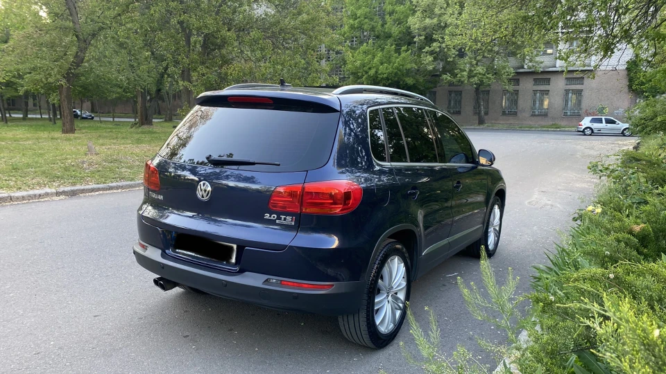 Volkswagen Tiguan 2.0 турбо