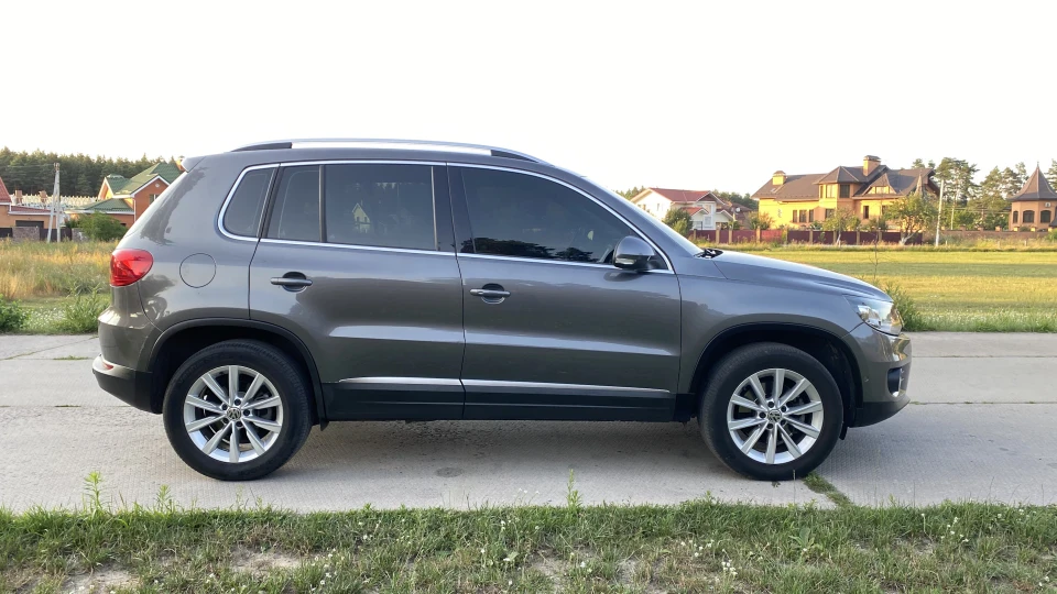 Volkswagen Tiguan 2.0TDI 4motion 3