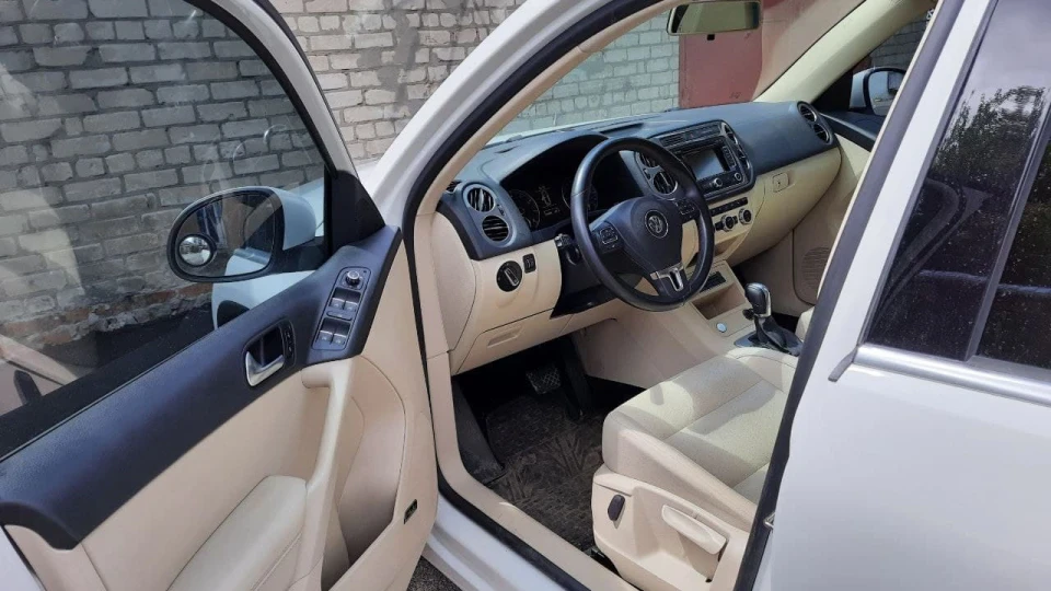Volkswagen Tiguan бегемот 2.0 2