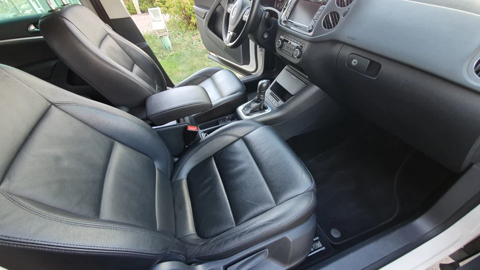 Volkswagen Tiguan CLJA 4