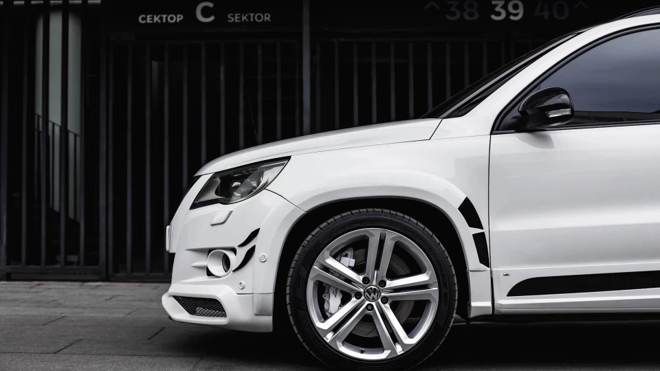 Volkswagen Tiguan RS "Intoxicate" 5