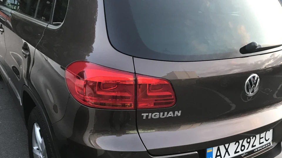 Volkswagen Tiguan TIGUAN 4MOTION SPORT U. 2