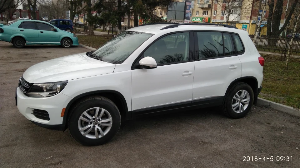 Volkswagen Tiguan White American