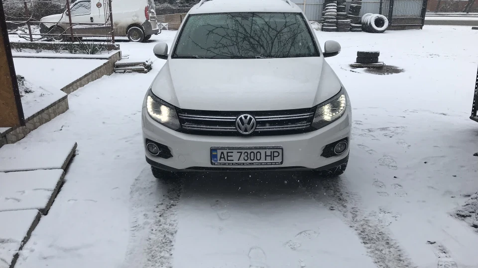 Volkswagen Tiguan WHITE SWAN