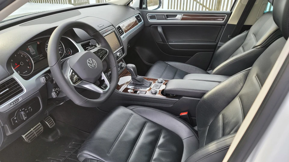 Volkswagen Touareg 2