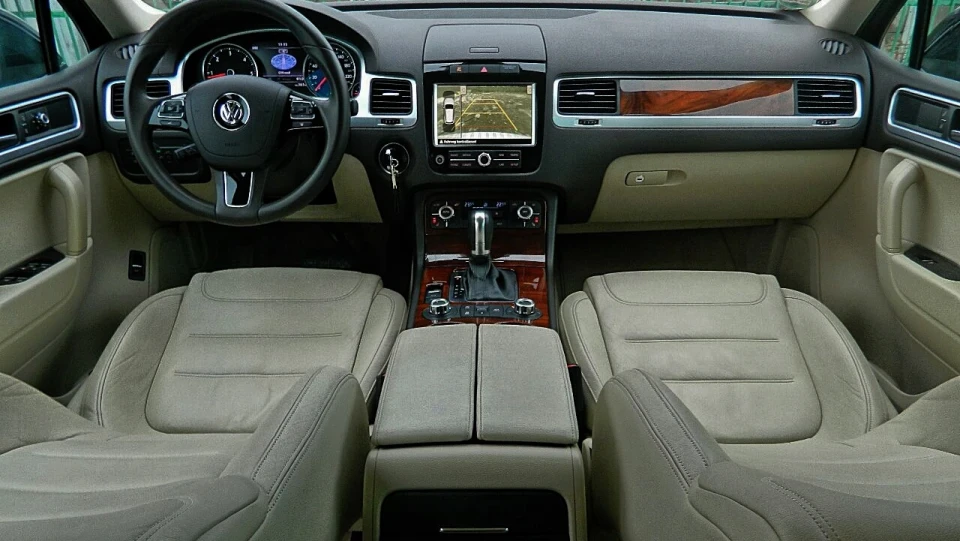 Volkswagen Touareg 2