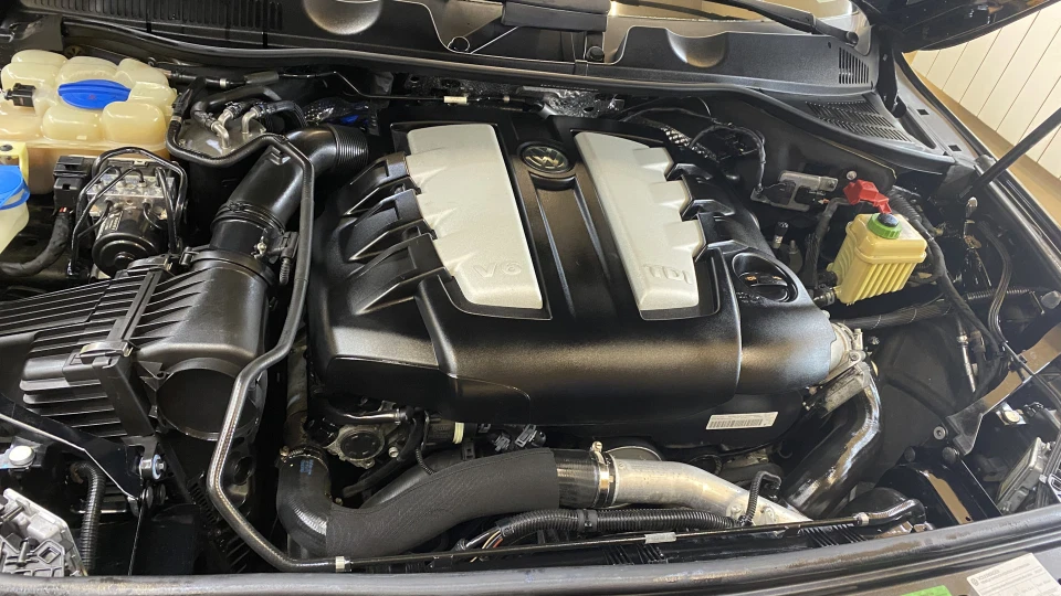 Volkswagen Touareg 2