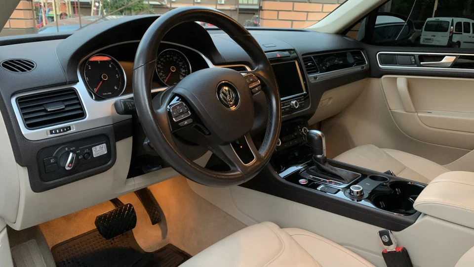 Volkswagen Touareg 3