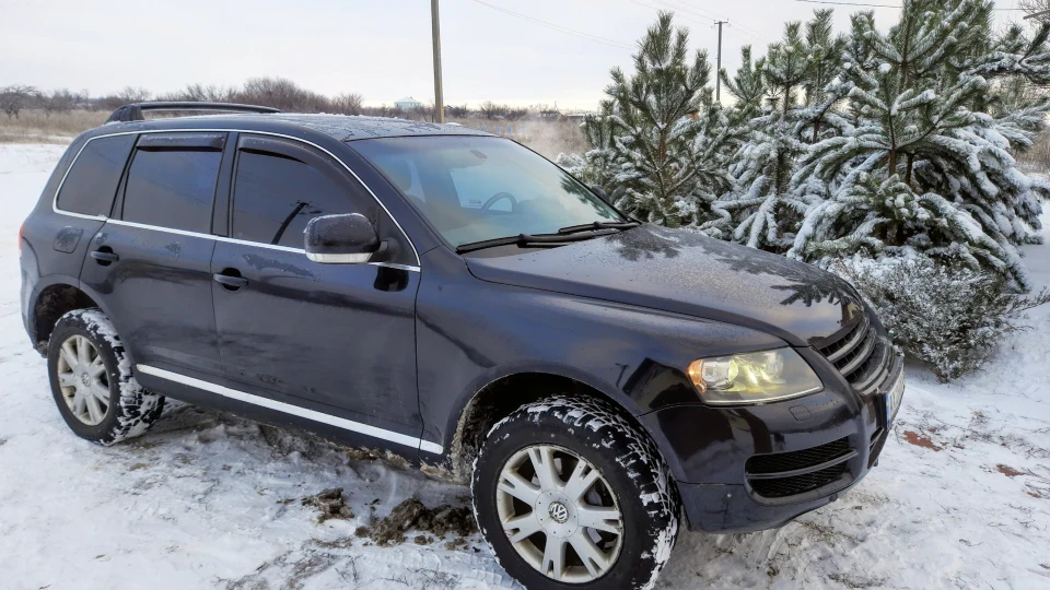 Volkswagen Touareg 3.0 BKS 2