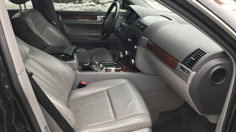 Volkswagen Touareg 3.0 TDI 5