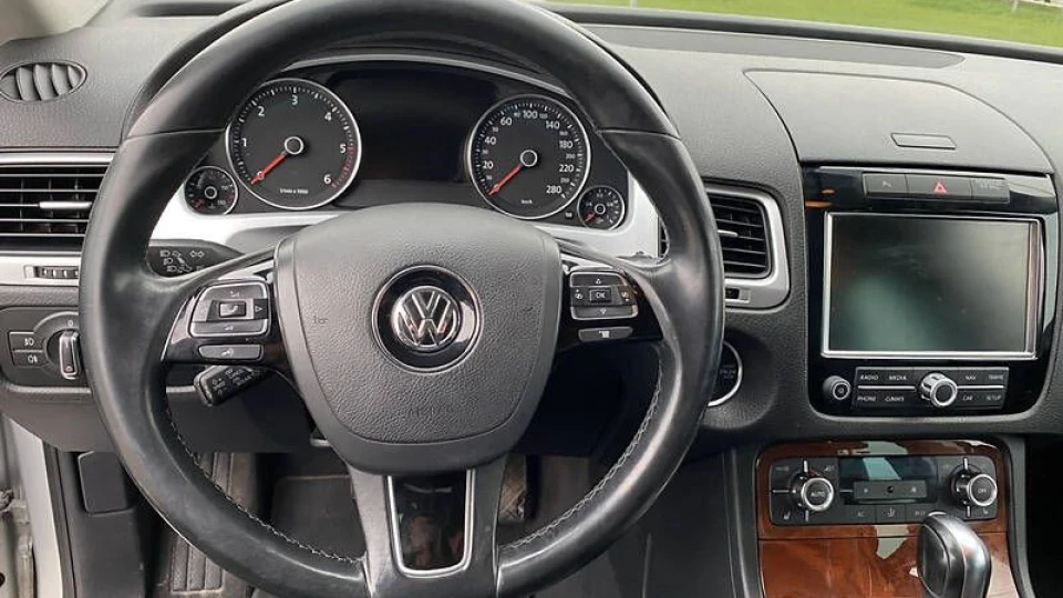 Volkswagen Touareg 3.0 TDI 5