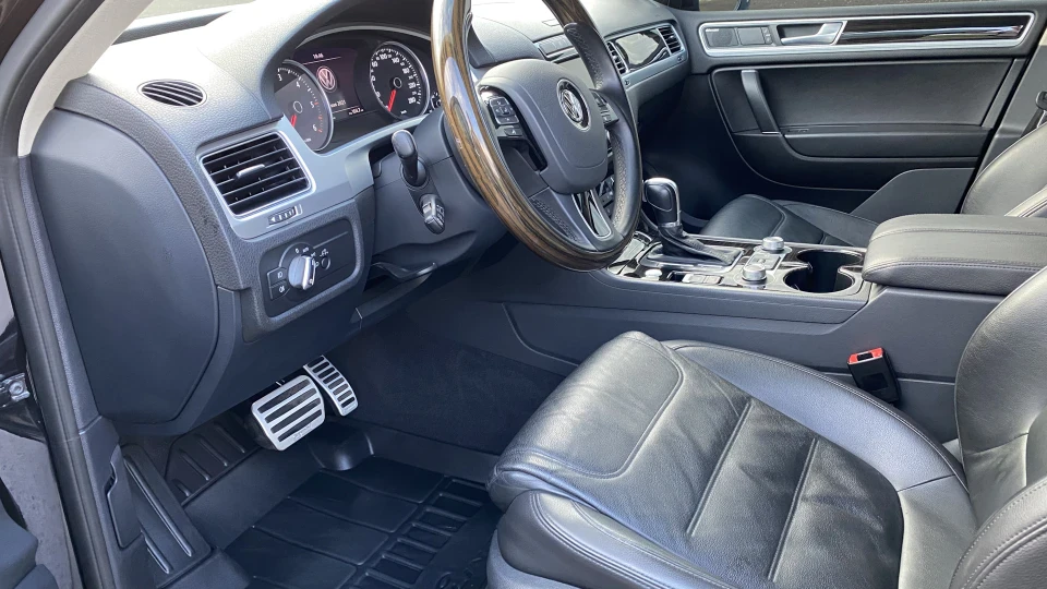 Volkswagen Touareg 3.0 TDI 5