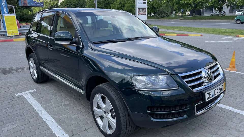 Volkswagen Touareg 5.0 DIESEL V10 2