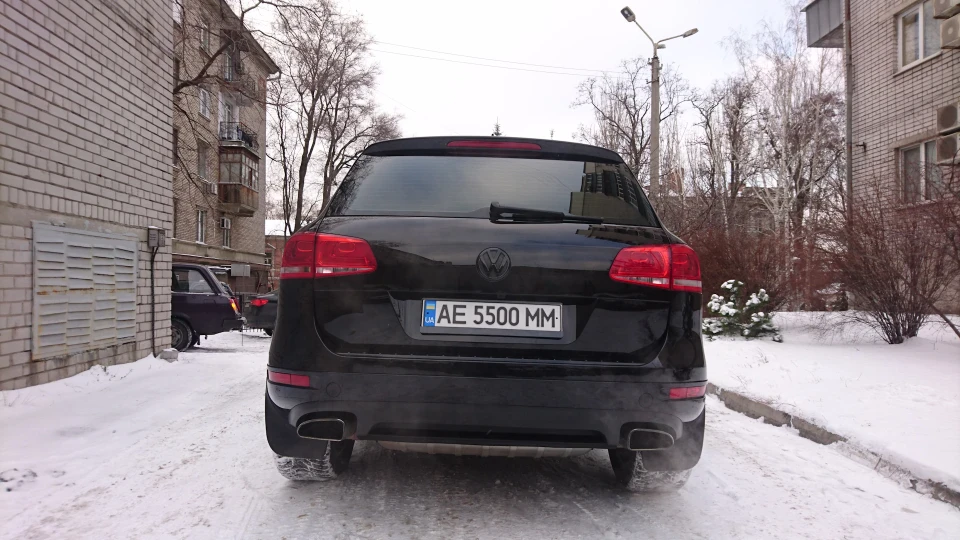 Volkswagen Touareg BLACK 2