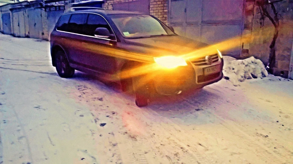 Volkswagen Touareg Чорний Бандит 4