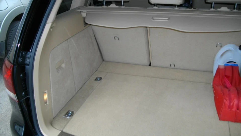 Volkswagen Touareg комплектація Individual 5