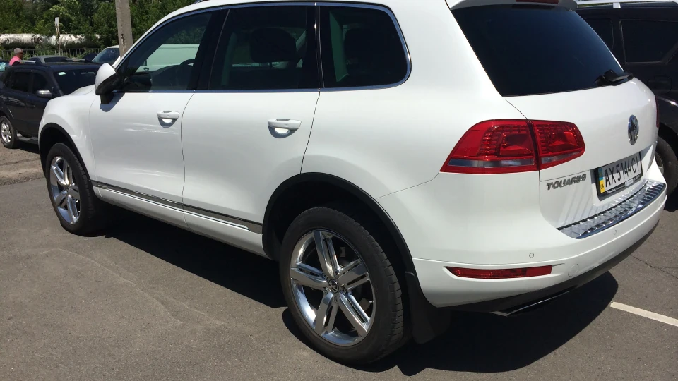 Volkswagen Touareg перламутр 2