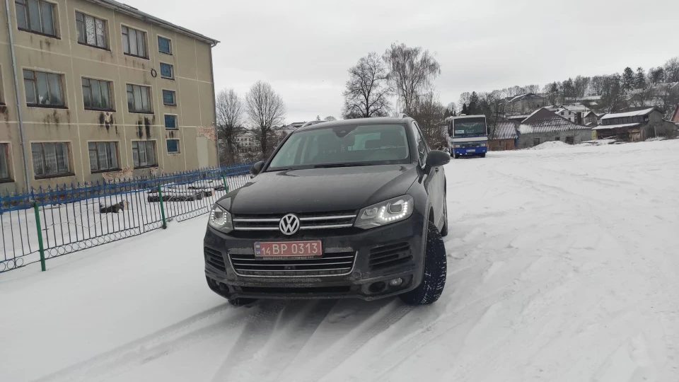 Volkswagen Touareg R-LINE 3