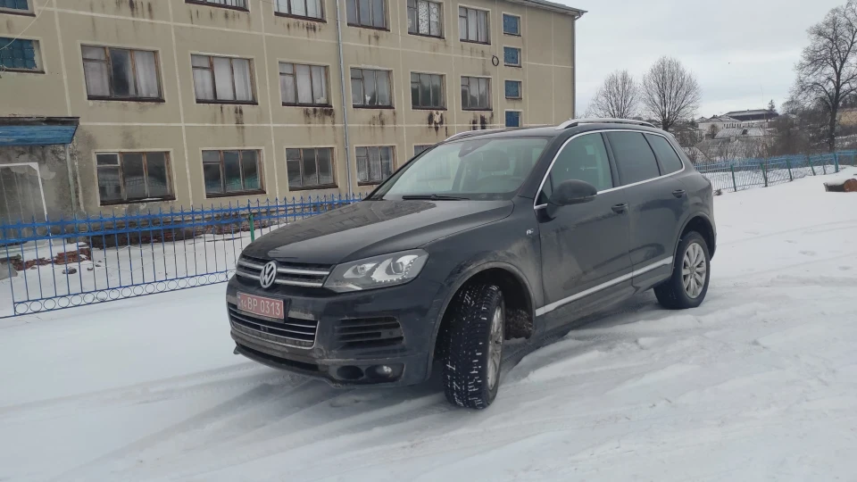 Volkswagen Touareg R-LINE 4
