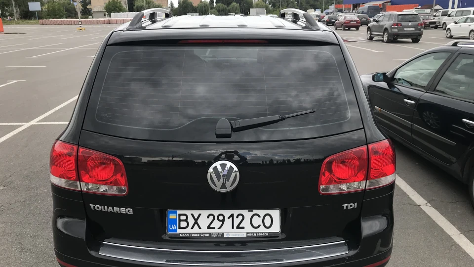 Volkswagen Touareg R5, A1 black 4
