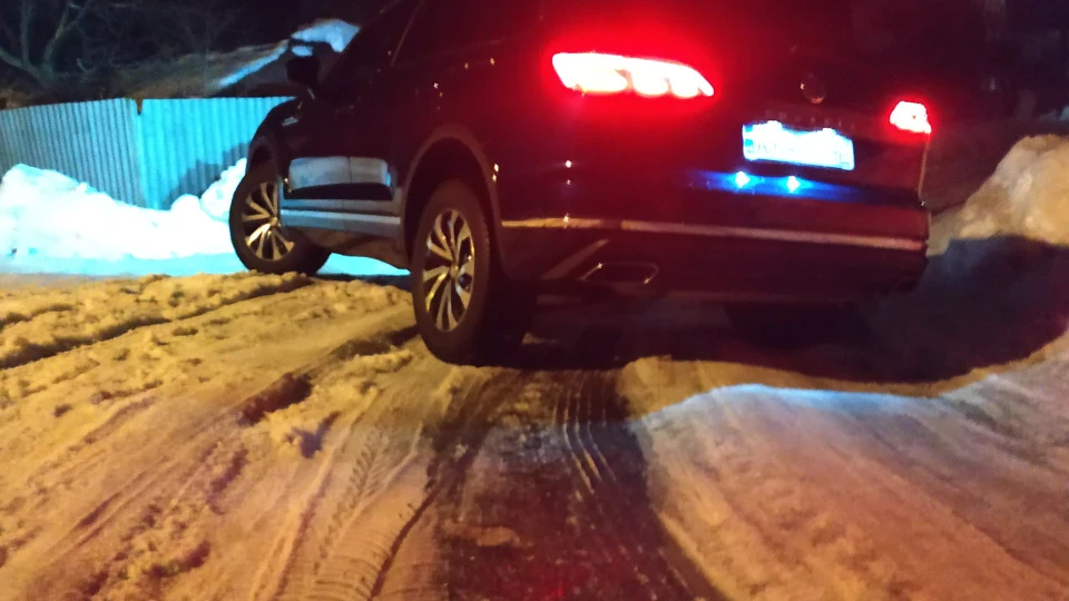 Volkswagen Touareg Табурек Синій Аквамарін 2