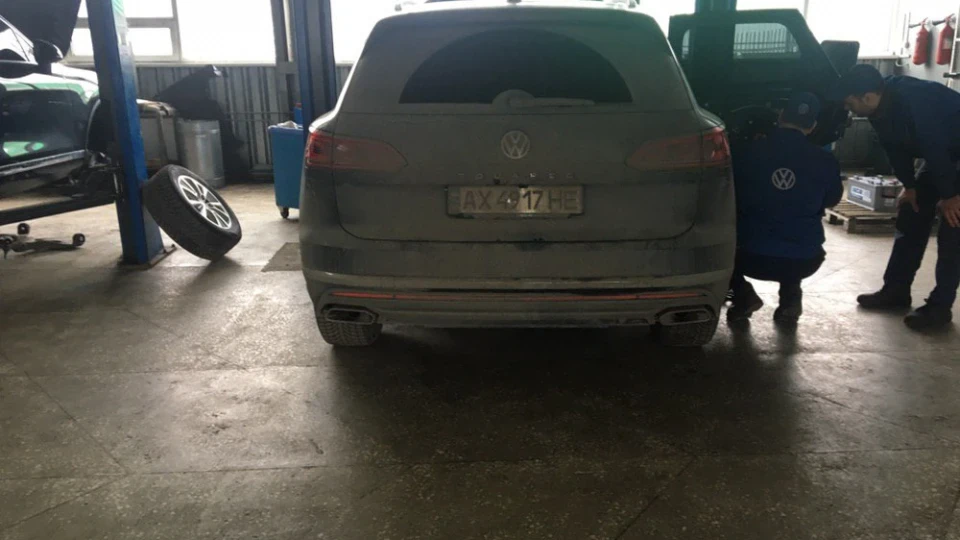 Volkswagen Touareg Табурек Синій Аквамарін 3