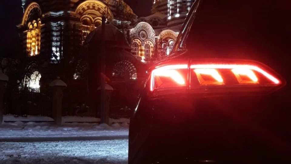 Volkswagen Touareg Табурек Синій Аквамарін 5