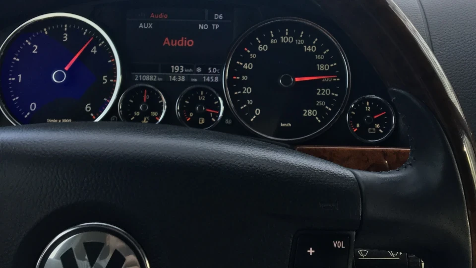 Volkswagen Touareg TDI 3.0 2