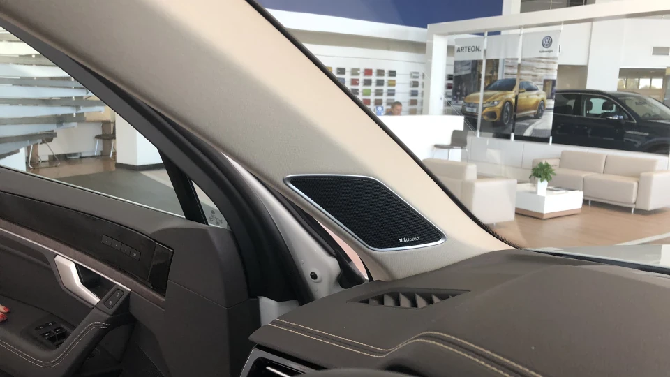 Volkswagen Touareg Touareg 340 hp 3.0 бензин 5