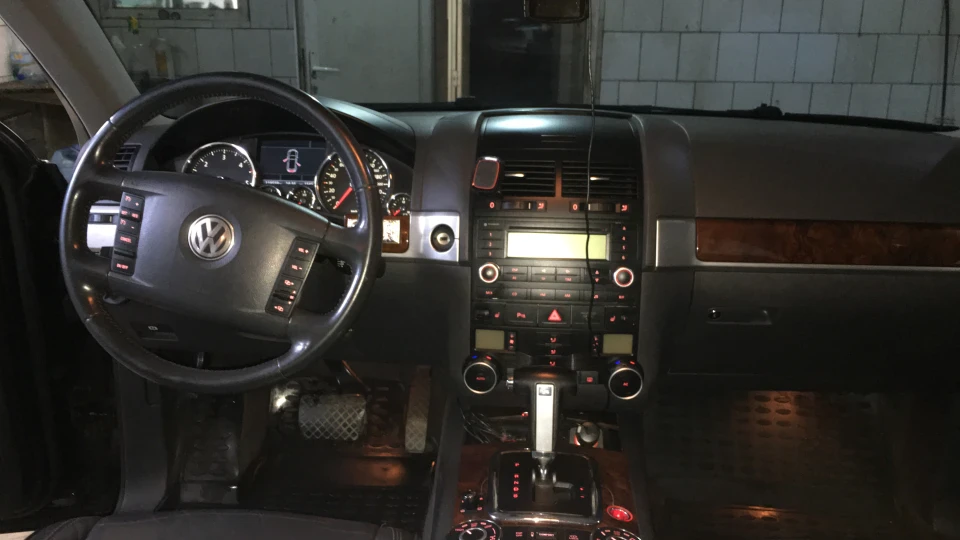 Volkswagen Touareg Тур 3.0 рестайл