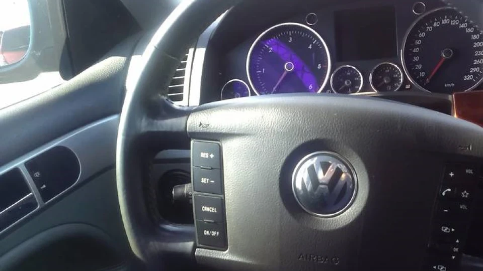 Volkswagen Touareg V 10 BI turbo 4