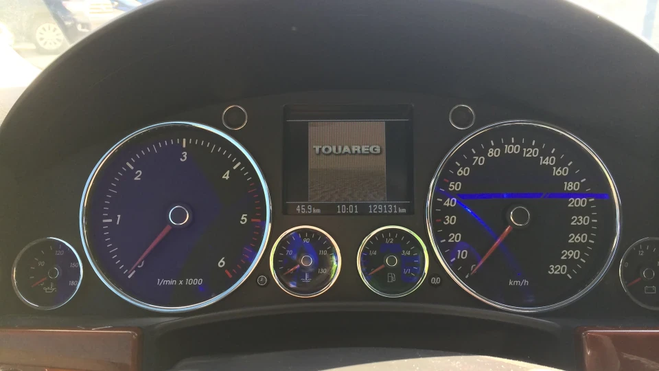 Volkswagen Touareg V10 TDI 3