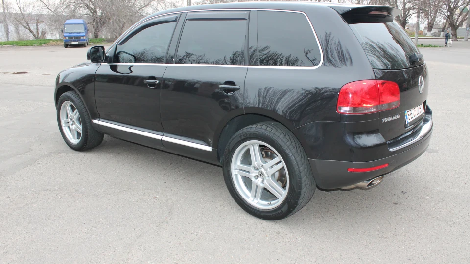 Volkswagen Touareg v8 4