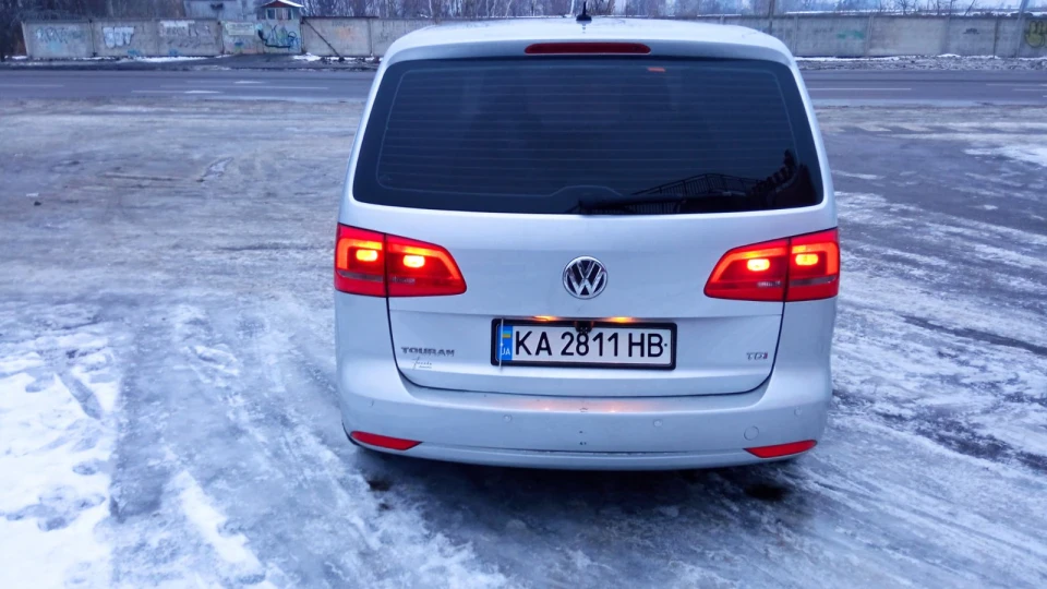 Volkswagen Touran 2