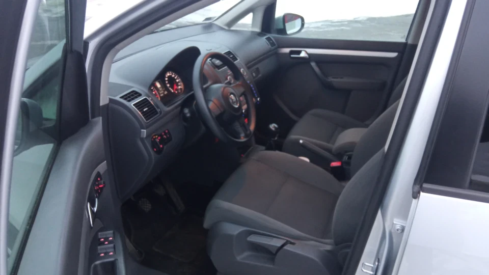 Volkswagen Touran 4