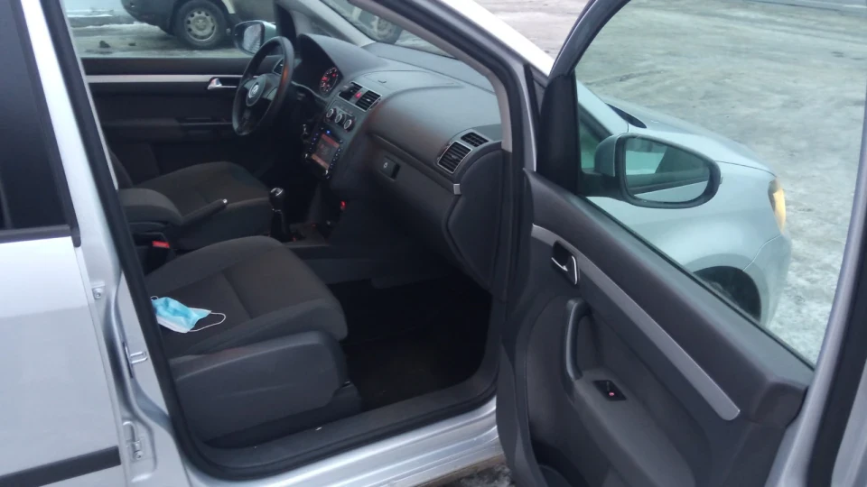 Volkswagen Touran 5