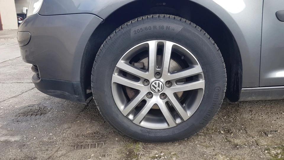 Volkswagen Touran 3