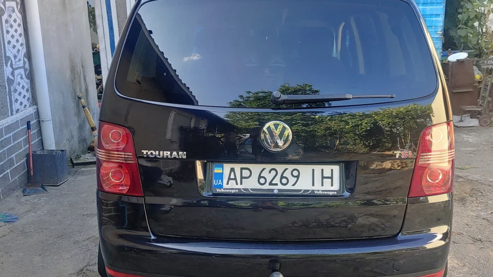 Volkswagen Touran 2